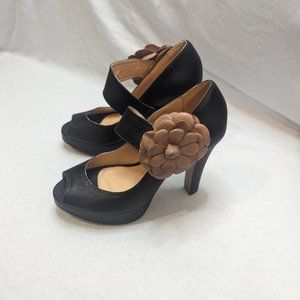 Louiza Barcelos Leather Open Toe Pump Heel with Flower